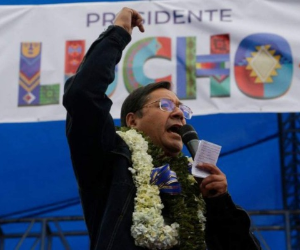 El candidato del MAS asegura que su partido apuesta por una 'solución democrática' para el país.