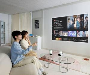 <i>La nueva edición del proyector portátil The Freestyle+ combina portabilidad compacta, brillo mejorado y optimización de pantalla impulsada por IA.</i>