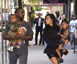 Kanye West. El rapero contrajo nupcias con la “socialite” Kim Kardashian, con quien ha procreado dos hijos: North y Saint West.