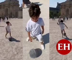 Pese a que la pelota está visiblemente sucia tras haber rodado en el suelo arenoso del parque, se nota que lleva la inscripción 'París', lo que deduce que sería un obsequio tras el traslado de su padre al PSG.