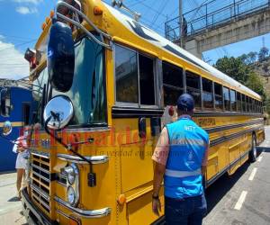 Las autoridades del Instituto Hondureño del Transporte Terrestre (IHTT) reciben denuncias de los cobros abusivos por parte de algunas unidades del transporte.