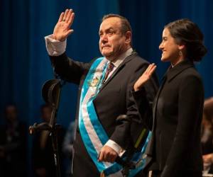 La comisión será presidida por Giammattei, los ministros de Gobernación y de Finanzas Públicas, el Procurador General de la Nación y el secretario General de la Presidencia, entre otros. AP.