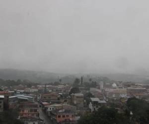 Las autoridades buscan reforzar las acciones de prevención y monitoreo ante las condiciones climáticas adversas que persistirán en las próximas horas.