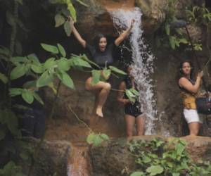 Kim Kasdashian ha publicado en su cuenta de Instagram una fotografía de sus pasadas vacaciones en Costa Rica. Al parecer a la esposa de Kanye West no parece importarle las críticas sobre su figura, foto: Instagram Kim Kardashian.