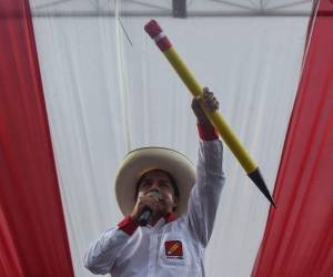 El maestro Pedro castillo fue el primer mandatario de izquierda.