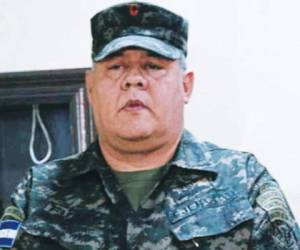 El general de división Raynel Enrique Funes Ponce interpuso su renuncia como subjefe del EMC el 19 de febrero de 2019.