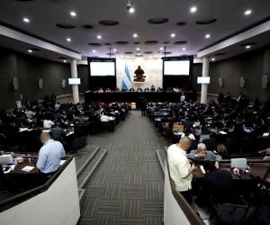 Entre este jueves y viernes estarán recibiendo el bono navideño.