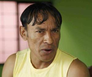 El apoderado legal del “Pulgarcito”, dejó en claro que el futbolista sí podía firmar con el Vida aún teniendo un acuerdo con la Máquina merced al artículo 18 del estatuto del jugador.