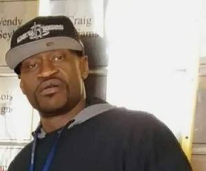 El pasado 25 de mayo, George Floyd murió asfixiado cuando un agente tenía su rodilla sobre el cuello. Foto: AP.