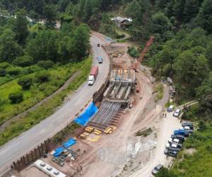 Entre cimentaciones y obras complementarias avanza el Puente Uyuca, una estructura que fortalecerá el transporte entre Francisco Morazán y El Paraíso.