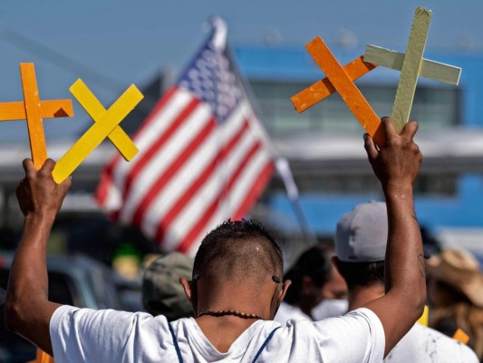 El plan facilitó el regreso hasta el 8 de julio de 15,504 dominicanos, 4,602 costarricenses, 2,970 hondureños, 2,537 salvadoreños, 886 panameños, 380 guatemaltecos, 169 nicaragüenses y 155 beliceños. Foto: Agencia AFP.