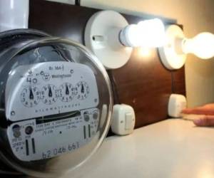 Con las reformas que buscan reducir las pérdidas económicas de la Empresa Nacional de Energía Eléctrica (ENEE), ha crecido el temor entre los hondureños de que se pretenda privatizar la estatal. No obstante, desde el gobierno descartan esa versión.
