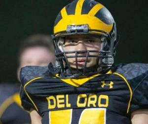 Ronny captado en un juego de las Golden Eagles. Foto: The Sacramento Bee.