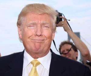 Trump fue consultado sobre qué hubiera hecho si, de seguir con la franquicia a su cargo, ocurría un error de este tipo.