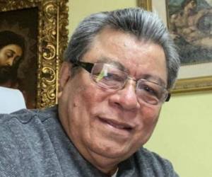 Cruz se desempeñó como presidente de la Asociación Centroamericana de Neurocirugía (Asocan) y de la Sociedad Hondureña de Neurocirugía. Foto: Facebook @Neurohonduras