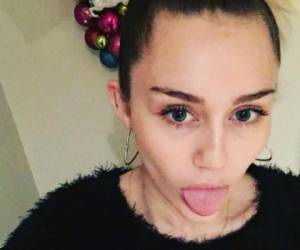 La cantante se ha visto envuelta en polémica en los últimos años pero desde que regresó con Liam Hemsworth ha bajado su perfil. Foto: Instagram/MileyCyrus