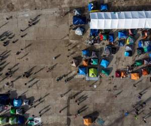 Las autoridades de Tijuana habían dicho antes que nadie sería obligado a irse al nuevo albergue en el lugar conocido como El Barretal. Foto: Agencia AFP