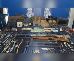 Esto fue parte de lo decomisado a los militares que robaban casa en España.