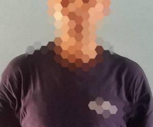 El hombre de 50 años es acusado por el asesinato de tres personas en 1997.