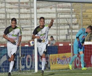 El Real de Minas está ganando gracias a García y Rodríguez. Foto: EL HERALDO.