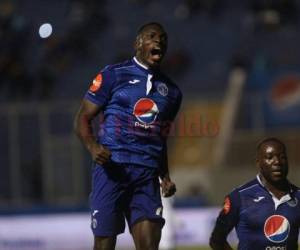 Javier Estupiñán puso el 3-0 ante Honduras Progreso mediante lanzamiento penal. Foto Marvin Salgado/EL HERALDO