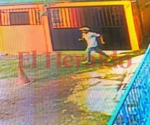 Los asaltantes fueron captados en vídeo tras el asalto. Foto: EL HERALDO