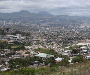 Más de 600 mil personas viven en zonas de riesgo en Tegucigalpa, donde cada tormenta trae dolor, pérdidas y promesas oficiales incumplidas.