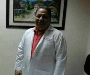 El anestesiólogo hondureño Ángel David Macpui Fajardo falleció este domingo de coronavirus.