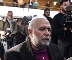 Bernard Preynat, a former priest accused on sexual assaults, waits the beginning of his trial, on January 13, 2020, in the courthouse of Lyon, southeastern France. (Photo by PHILIPPE DESMAZES / AFP)