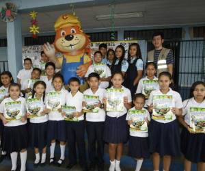 Charlas de Larach & Compañía a estudiantes de Escuelas Amigables con el Ambiente