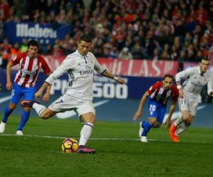 La actuación de Ronaldo fue dura para el Atlético, que sufrió la goleada en el último derbi madridista en el Calderón.