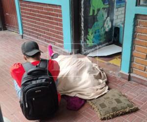 Lo que había sido organizado como una mañana de alegría y convivencia por el Día de la Madre terminó convertido en una tragedia dentro del Centro Básico José Trinidad Cabañas, en el barrio Guanacaste de Tegucigalpa.