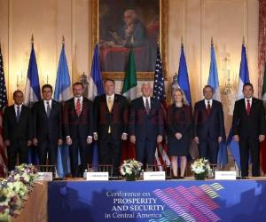 El Vicepresidente Pence, el Secretario de Estado Pompeo y la Secretaria de Seguridad Nacional Nielsen, junto con los co-anfitriones el Secretario Videgaray de Relaciones Exteriores, y el Secretario Navarrete de Gobernación, ambos de México, discutieron los temas clave de economía, seguridad y gobernabilidad que impulsan la migración ilegal y el tráfico ilícito.