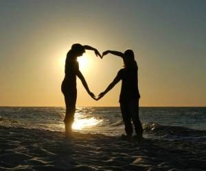 Virgo: Cuando encuentras a alguien con los mismos valores que tú, te conviertes en una pareja devota que cumple sus promesas. Aprecias la caballerosidad y el romance a la antigua, los bailes y los picnics que le dan al amor cierta pureza e inocencia. Buscas un caballero que le aporte brillo y risa a tu vida.