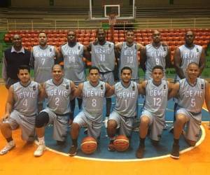 A las 6:30 de la tarde también jugará por la categoría C Magic vs Eagles, como duelo preliminar.