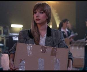 Ester se ha convertido, sin pretenderlo, en la actriz de moda y en una de las influencers del momento, pero poco o nada se conoce de sus retoques estéticos.