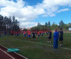 El Olimpia hizo trabajos físicos este lunes con miras al partido contra Real España.