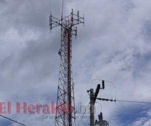 Las empresas de telefonía celular son las que más invierten en la industria hondureña de las telecomunicaciones. Foto: EL HERALDO.