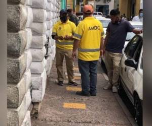 Hasta L 2, 000 es la sanción a taxistas que no acaten la norma. Foto: Cortesía.