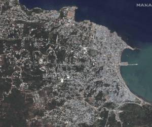 Esta imagen satelital distribuida publicada por Maxar Technologies muestra una descripción general de la ciudad de Jeremie, Haití, el 15 de agosto de 2021 después de que un terremoto de magnitud 7.2 sacudiera la península suroeste del país. Foto: Agencia AFP.
