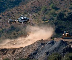 Las unidades de socorro llegaron al lugar para poder darle primeros auxilios al menor. Foto AFP