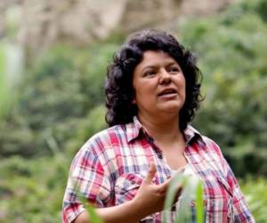 Al momento de su muerte Berta Cáceres luchaba contra el proyecto Agua Zarca, que utiliza las aguas del río Gualcarque. Fue considerada 'Guardiana de los Ríos' y como la mujer que le torció la mano al Banco Mundial y a China. En julio de 2016 el Congreso de EEUU incluso planteó cancelar ayudas a Honduras mientras no se hiciera justicia (Foto: El Heraldo Honduras/ Noticias de Honduras)