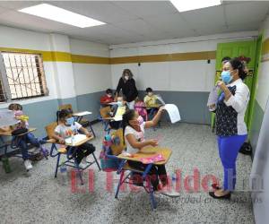 Alumnos de la Escuela Enriqueta de Lazarus iniciaron clases.