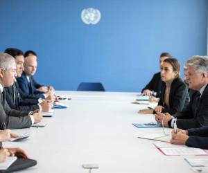 Jenca fue nombrado por la Secretaría General de la ONU como enlace para poner en marcha la solicitud de la CICIH y recibió a Zelaya junto con el canciller Eduardo Enrique Reina y otros funcionarios hondureños.