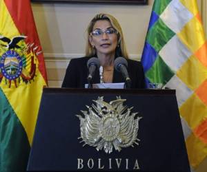 Áñez, de 52 años, era senadora antes de proclamarse presidenta interina el martes, en un movimiento avalado por la Corte Constitucional. Foto: AFP