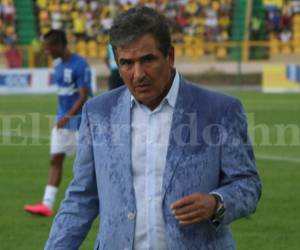 Jorge Luis Pinto, entrenador del equipo hondureño este día en Cartagena de Indias. Foto cortesía de diario El Universal.