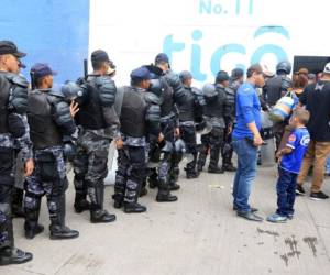 500 elementos de la Policía Nacional brindarán seguridad en la gran final del fútbol hondureño (Foto: Ronal Aceituno/OPSA)