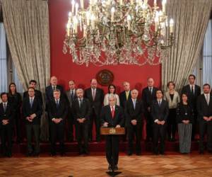 El presidente chileno Sebastián Piñera habla durante una ceremonia para presentar a nuevos miembros de su gabinete en el palacio de La Moneda en Santiago de Chile, el lunes 28 de octubre de 2019.