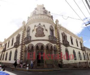 El 6 de agosto cumple 103 años la Antigua Casa Presidencial por el arquitecto Augusto Bressani, de Italia. Foto: Marvin Salgado / EL HERALDO.