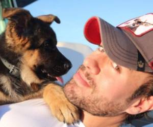 El intérprete siempre ha profesado su gran amor por sus mascotas. Foto Instagram